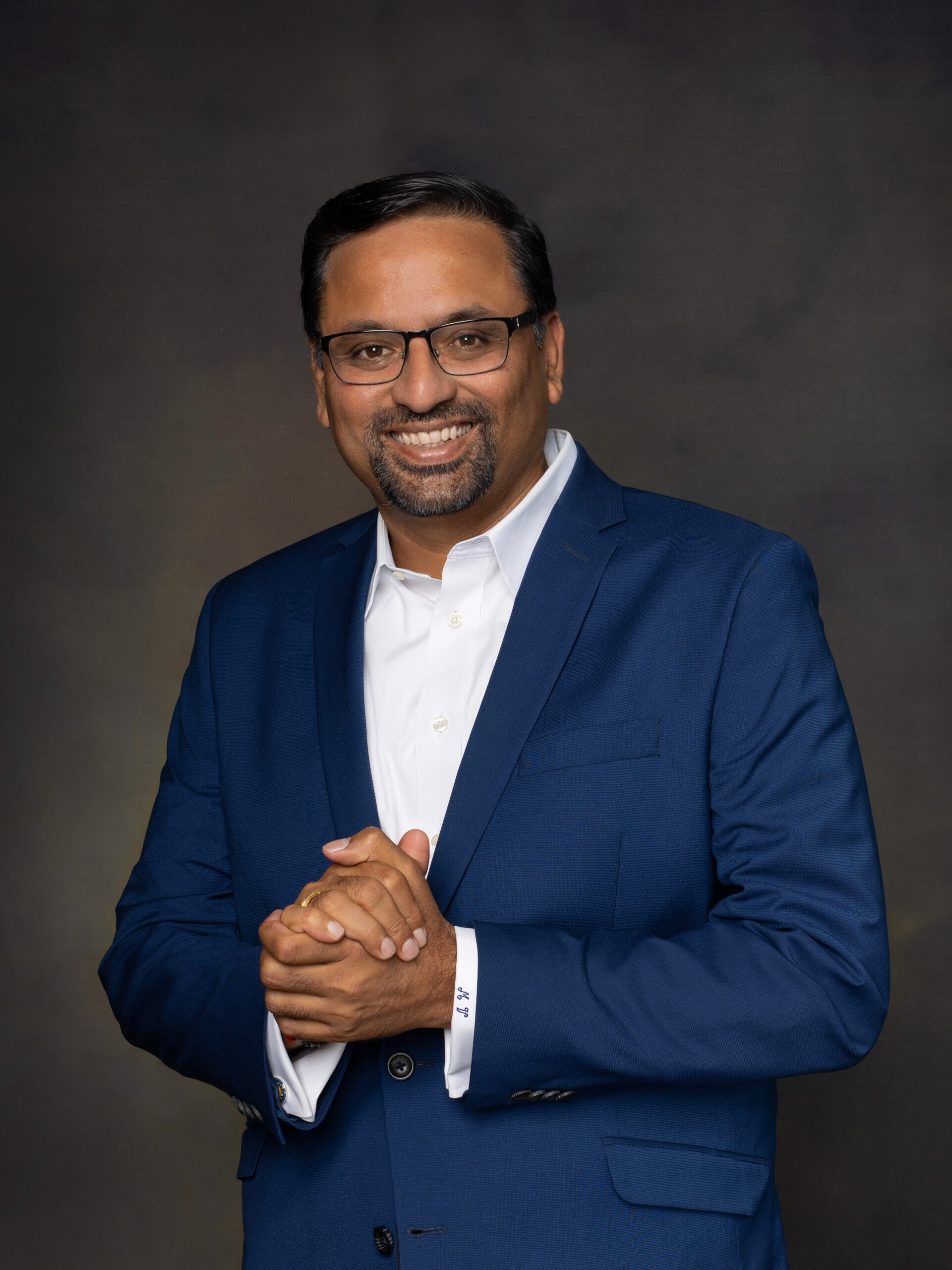 Mouli Venkatesan Headshot